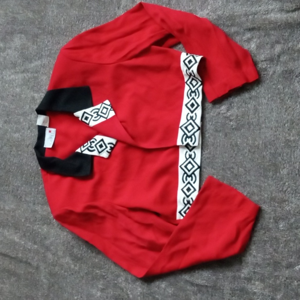 Vintage 80s/90s red and black geometric cropped jacket